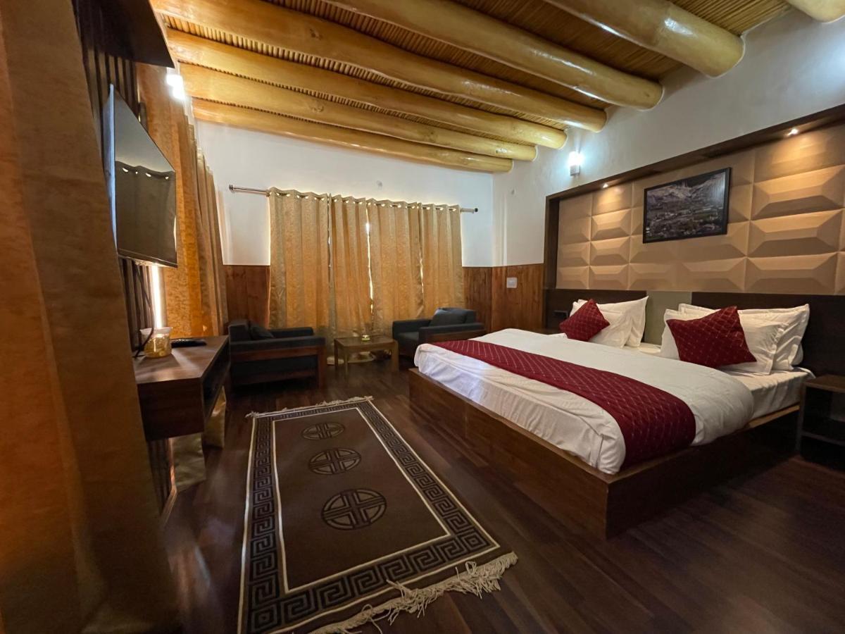 Tongspon Inn Leh Exterior photo
